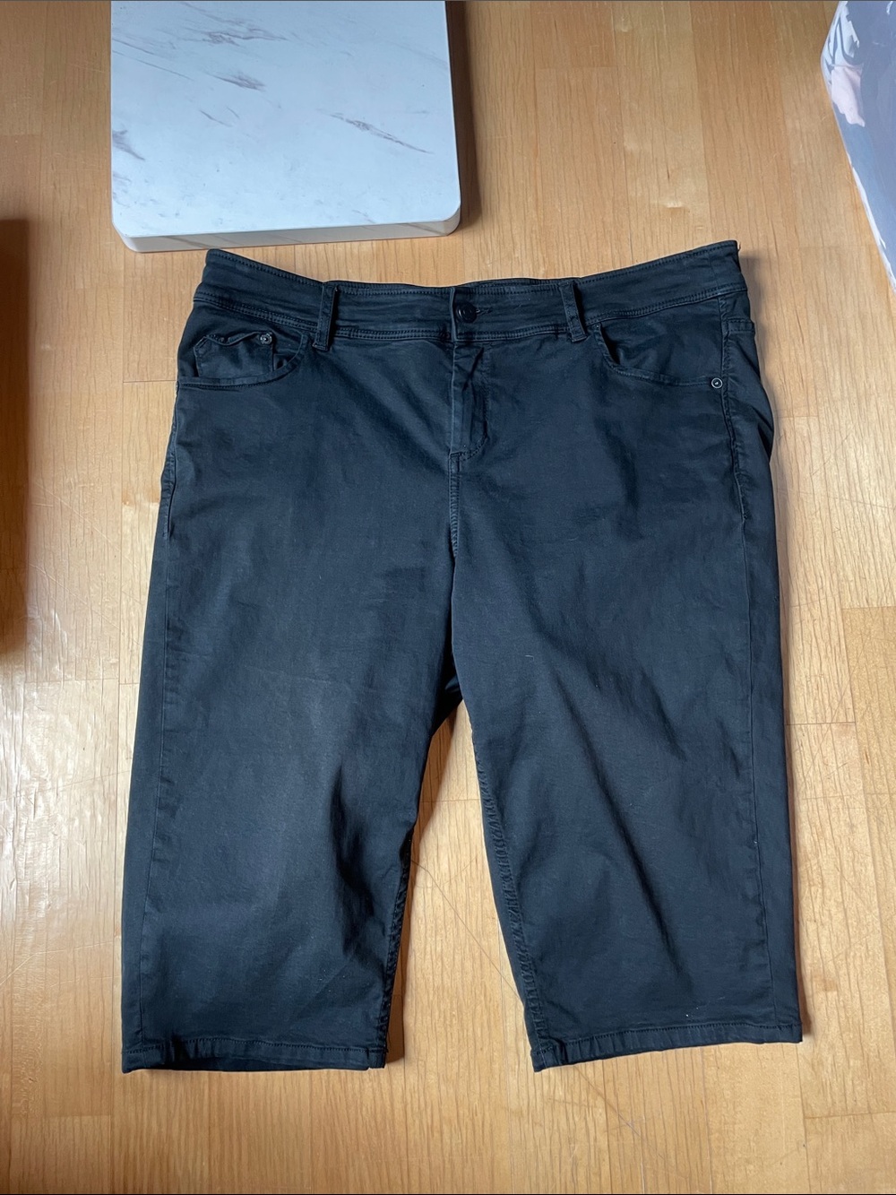 Tommy Bahama Clam Digger Capri